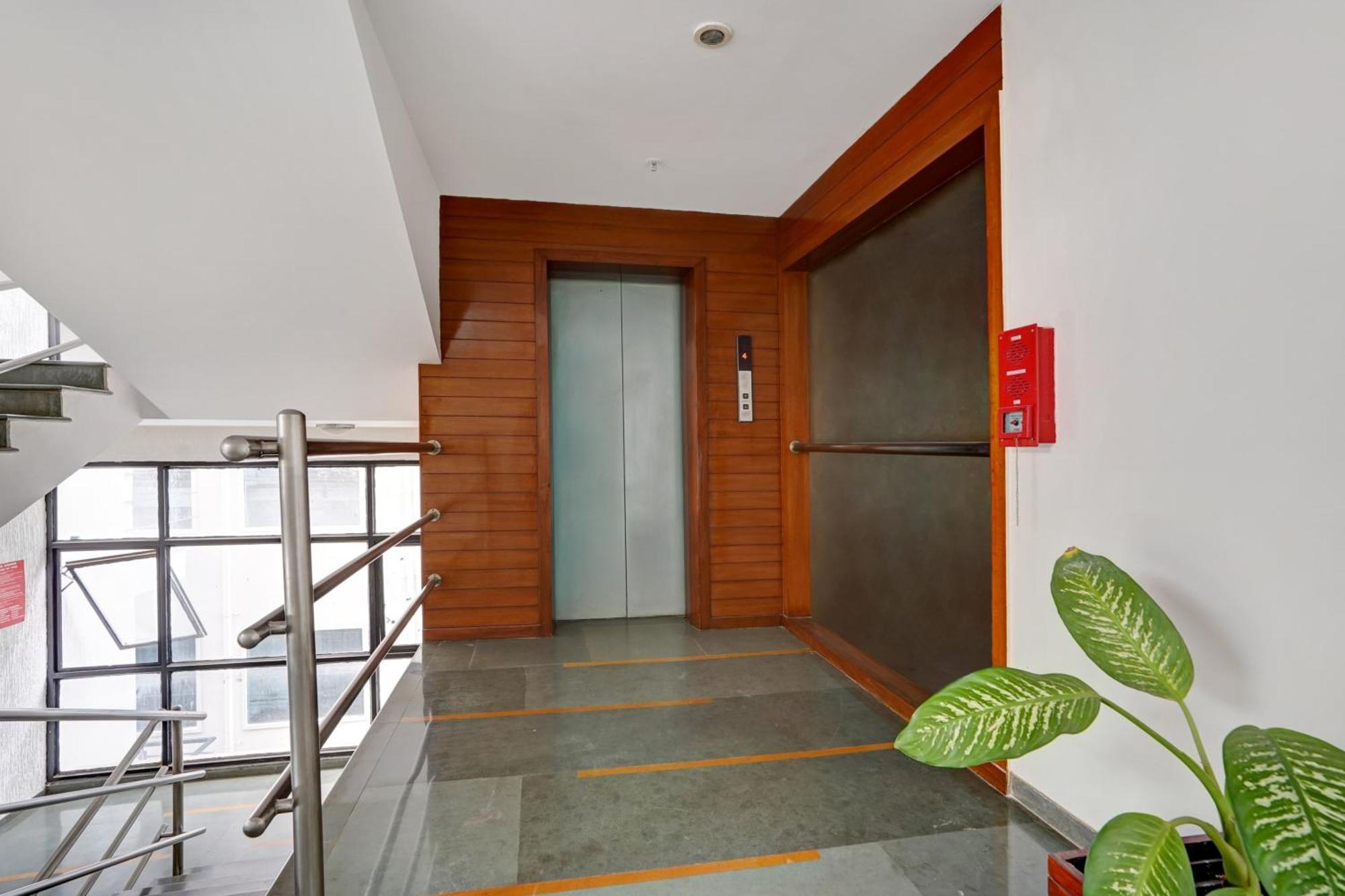 Astra Hotels & Suites - Marathalli Bangalore Bagian luar foto