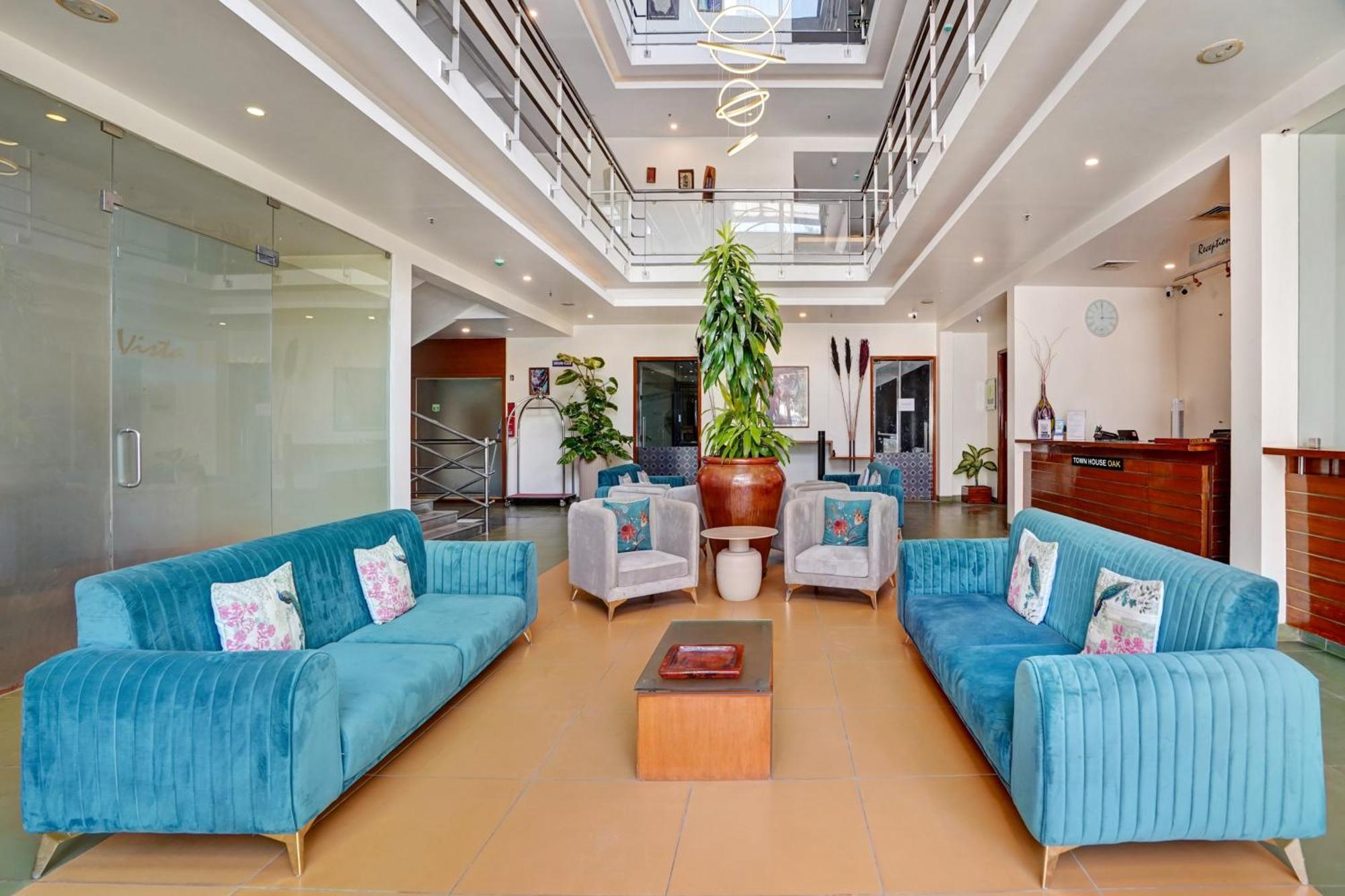 Astra Hotels & Suites - Marathalli Bangalore Bagian luar foto