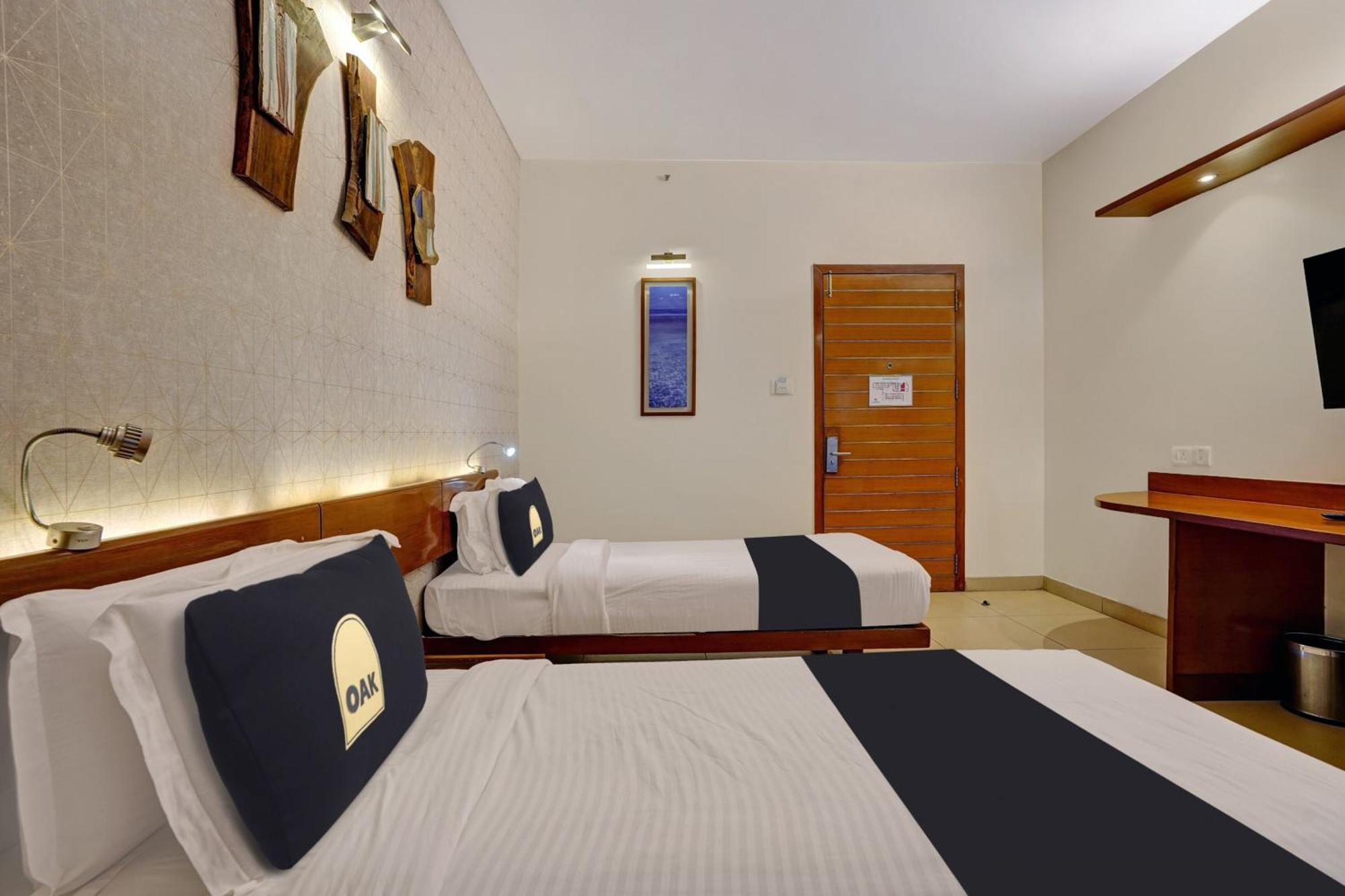 Astra Hotels & Suites - Marathalli Bangalore Bagian luar foto