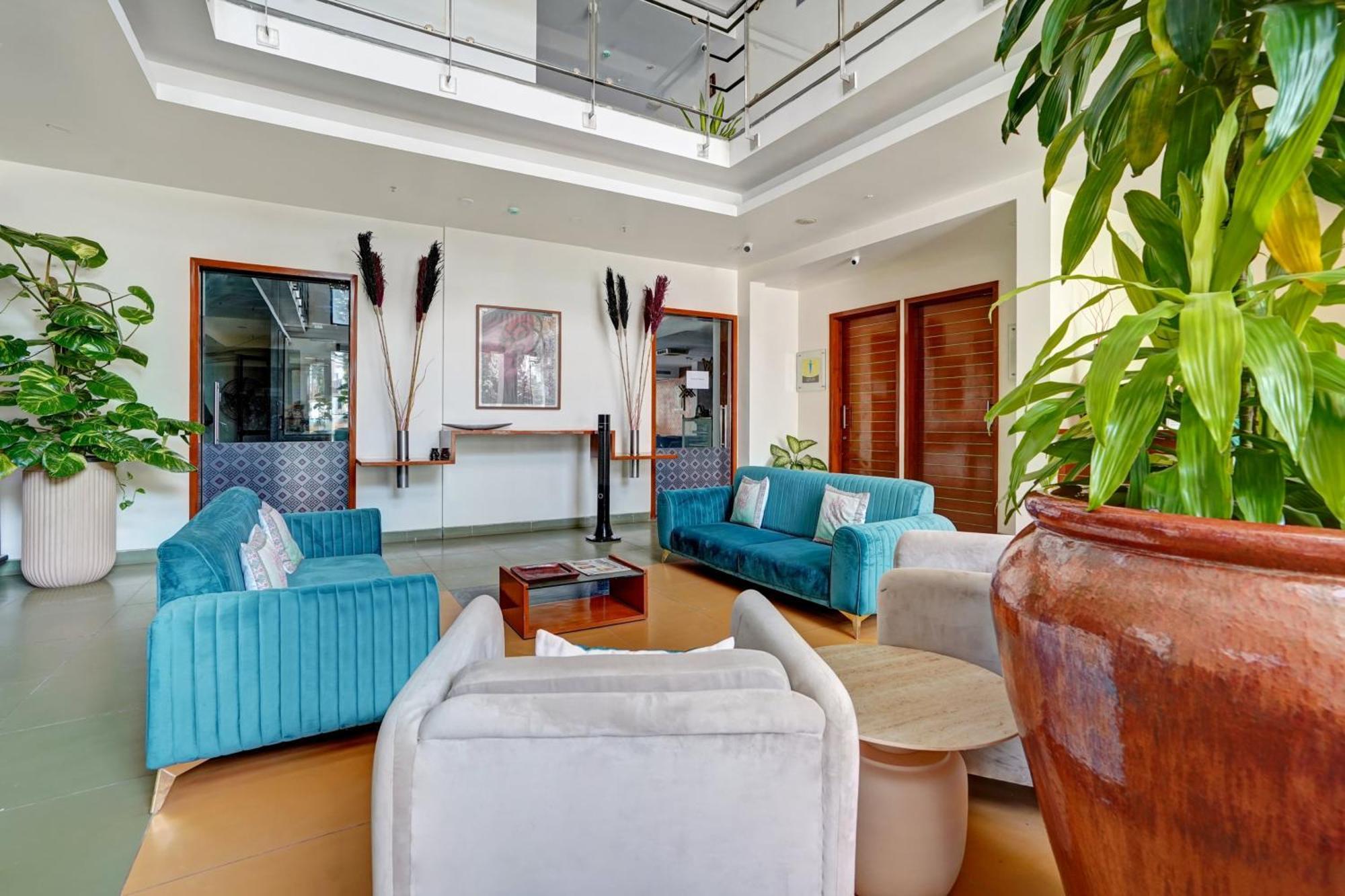 Astra Hotels & Suites - Marathalli Bangalore Bagian luar foto